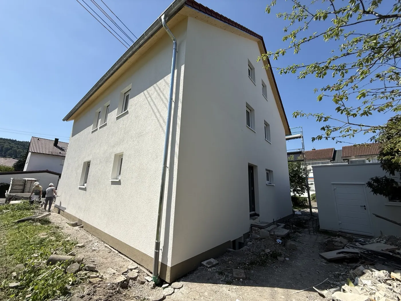 Fertiggestellte gedämmte Fassade des Wohnhauses in Sulzbach